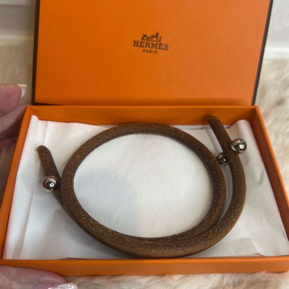 HERMES LEATHER BANGLE UNISEX BRACELET WITH BOX - Picture 8 of 15